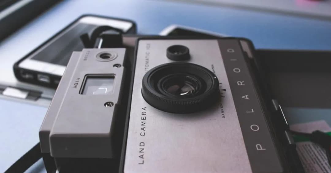 How to Clean Up Old Photos: Scan, Repair and Enhance at Home